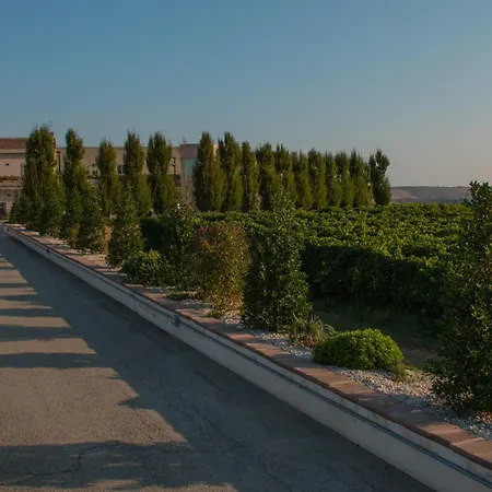 Фермерский дом Tenuta Tre Gemme In Cantina - Tre Gemme Catignano