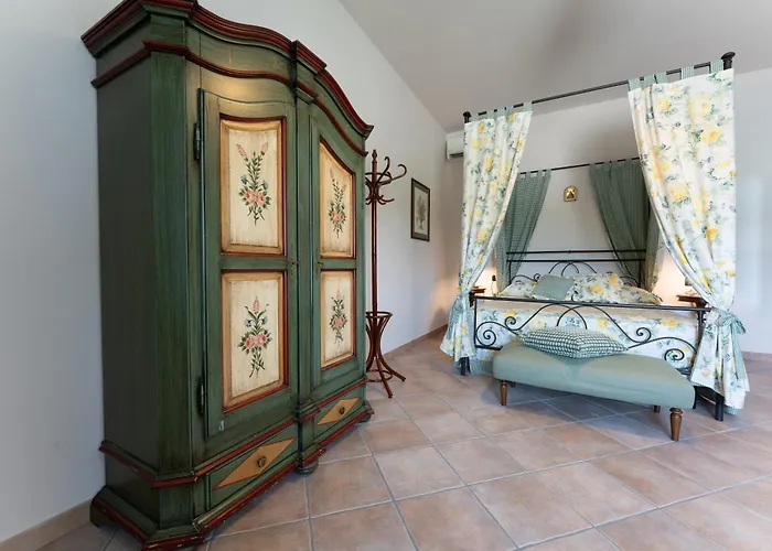 Tenuta Tre Gemme In Cantina - Tre Gemme Κατάλυμα σε φάρμα Catignano